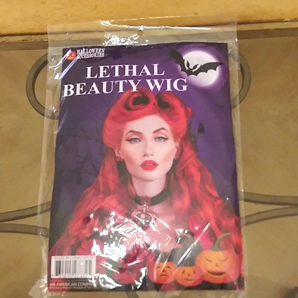 Halloween Lethal Beauty Wig